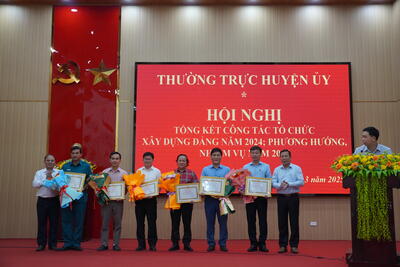 HỘI NGHỊ TỔNG KẾT CÔNG TÁC TỔ CHỨC XÂY DỰNG ĐẢNG NĂM 2024.